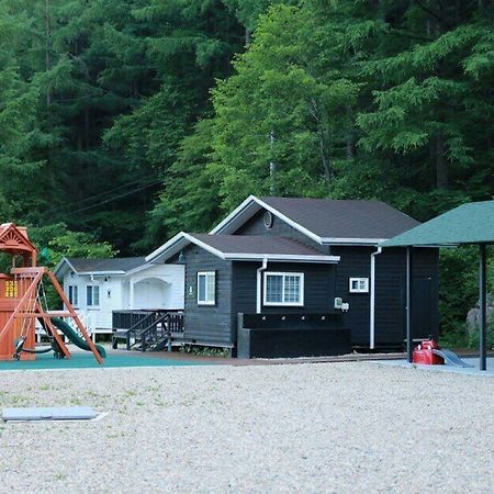 Отель Kids Cabin Пхёнчхан Экстерьер фото