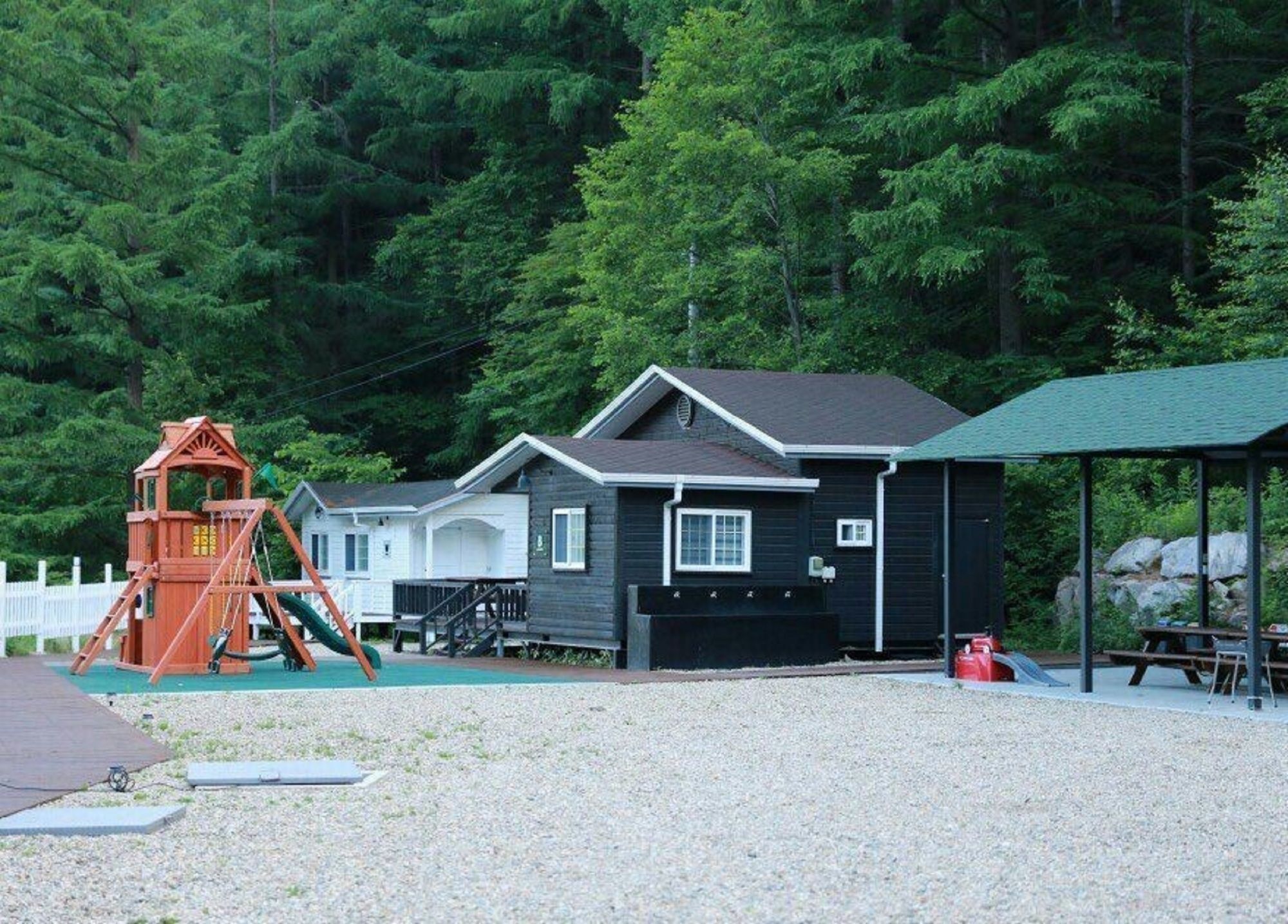 Отель Kids Cabin Пхёнчхан Экстерьер фото